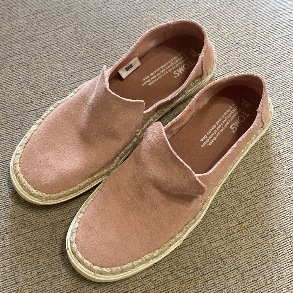 Toms